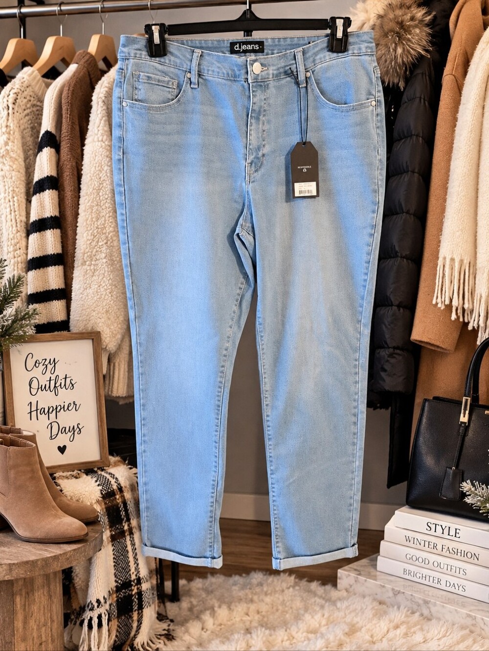 D Jeans Size 16 NWT Light Wash Cuffed Ankle Jeans Stretch Denim